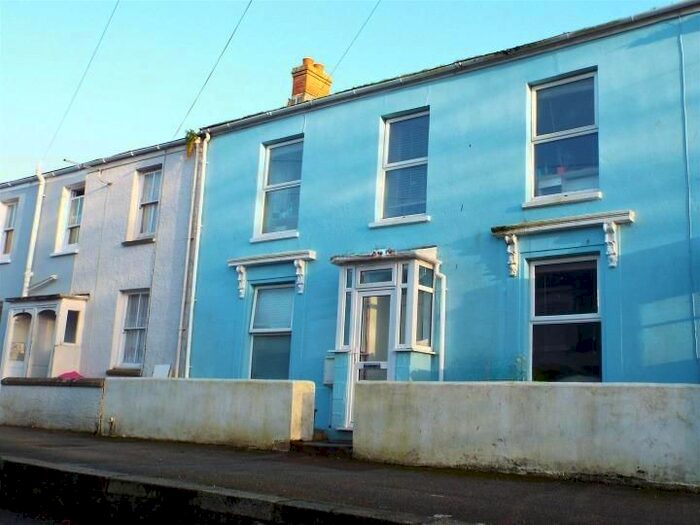 6 Bedroom Property To Rent In Wellington Terrace, Falmouth, TR11