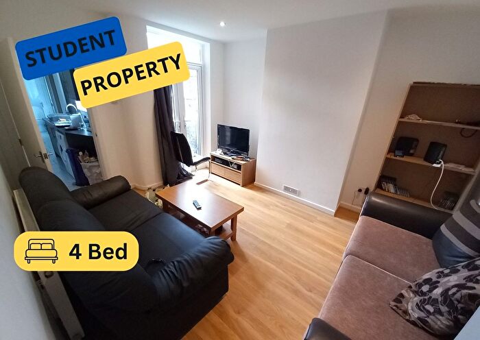 4 Bedroom Terraced House To Rent In Ashford Street, Stoke-On-Trent, ST4
