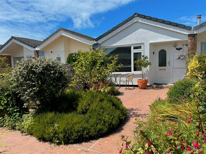 2 Bedroom Bungalow For Sale In Cumber Close, Malborough, Kingsbridge, TQ7