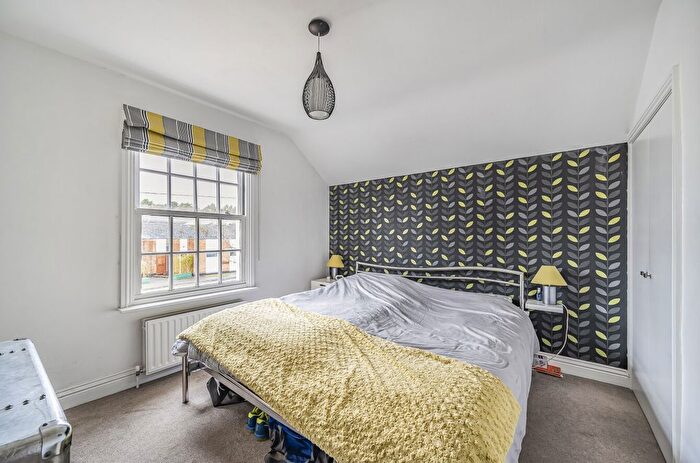 3 Bedroom Semi-detached House For Sale In West End, Woking, Surrey, GU24