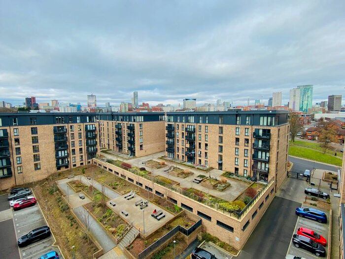 1 Bedroom Flat To Rent In Lincoln Apartments, Lexington Gardens, Park Central, Birmingham, B15