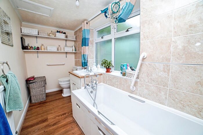 3 Bedroom Terraced House For Sale In Midland Terrace, Westhouses, Alfreton, DE55