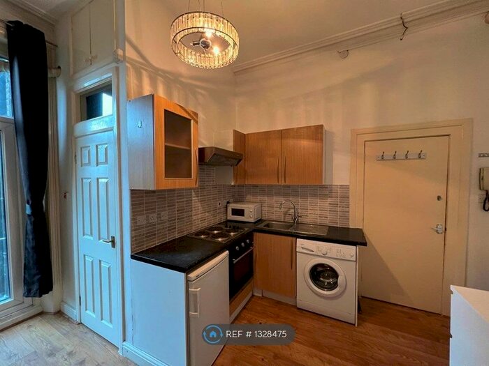 Studio To Rent In Kilburn, London NW6