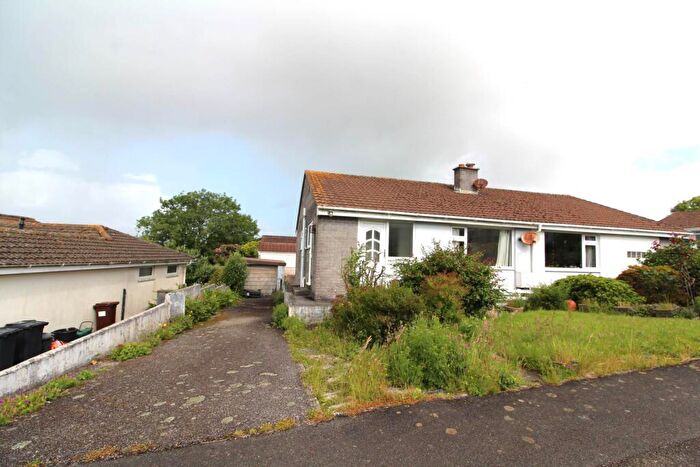 3 Bedroom Bungalow For Sale In Callington, PL17