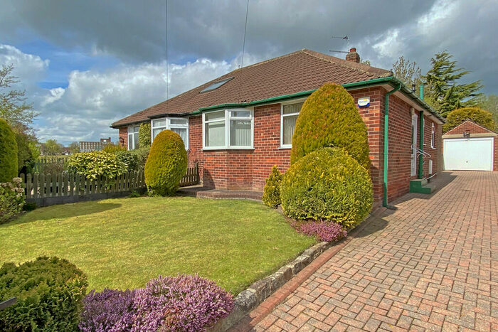 2 Bedroom Semi-Detached Bungalow To Rent In Ashville Grove, Harrogate, HG2