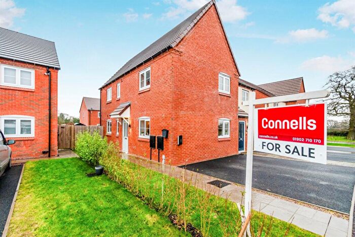 3 Bedroom Semi-Detached House For Sale In Water Meadow Way, Wheaton Aston, Stafford, ST19