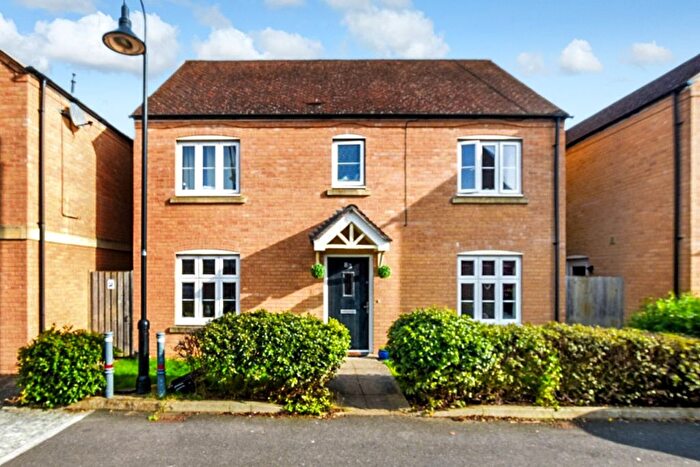 4 Bedroom Detached House For Sale In Havisham Drive, Swindon, SN25