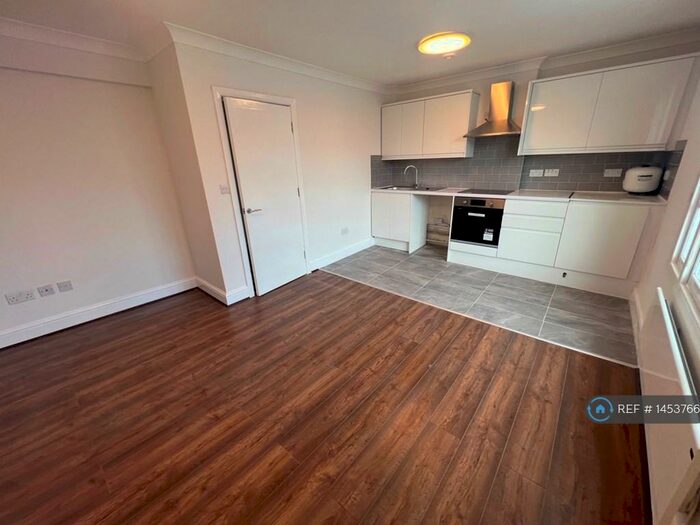 1 Bedroom Flat To Rent In Caledonian Road, London, N1