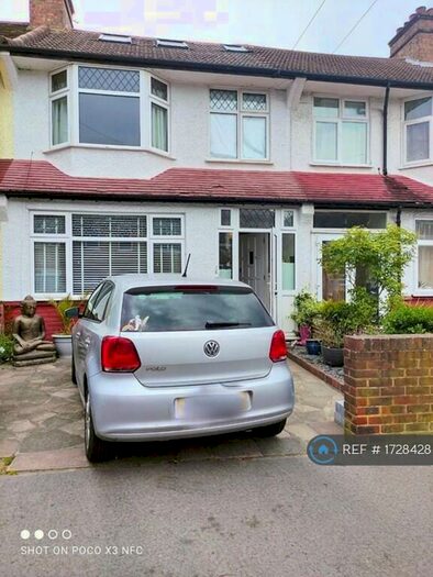 3 Bedroom Terraced House To Rent In Brampton Road, Croydon, CR0