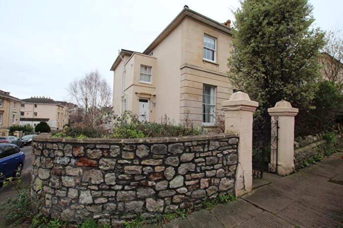 2 Bedroom Flat To Rent In Clare Road- Cotham, BS6