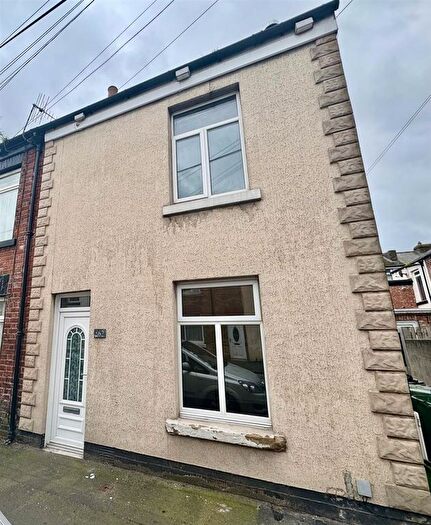 2 Bedroom Terraced House For Sale In Nelson Street, Scarborough, YO12
