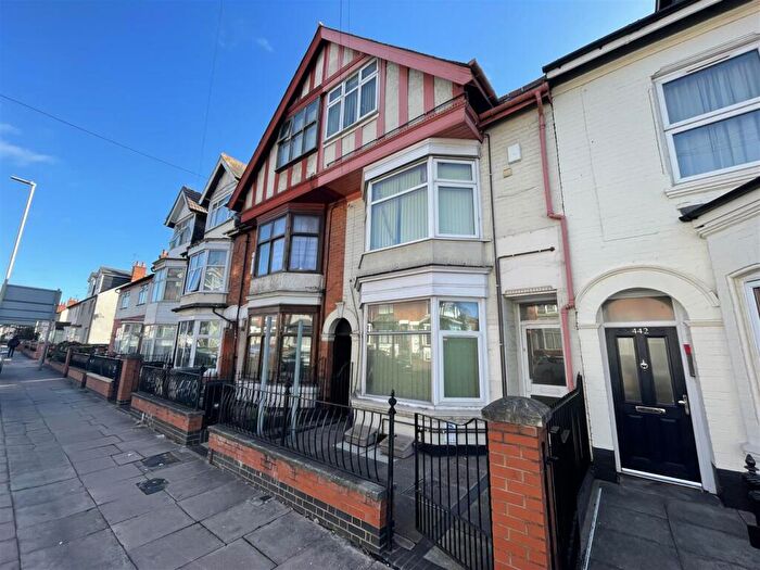 3 Bedroom Terraced House For Sale In East Park Road, Leicester, LE5
