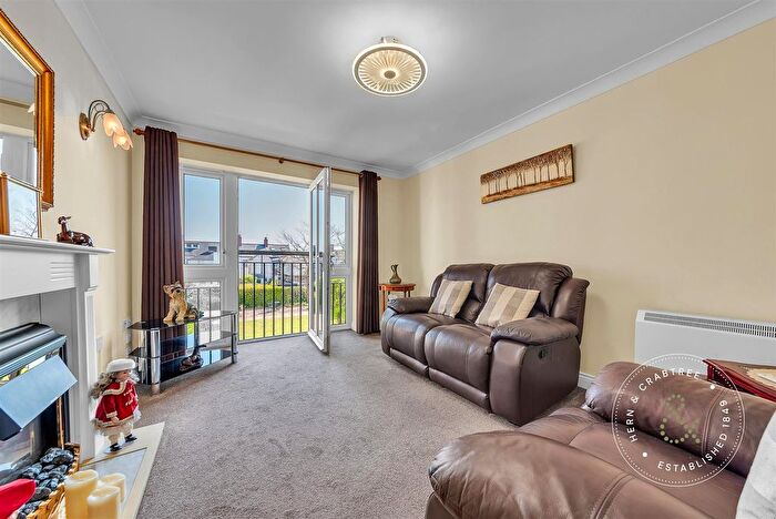 1 Bedroom Flat For Sale In Latteys Close, Cardiff, CF14