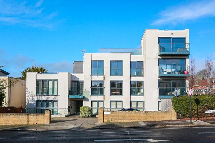 2 Bedroom Flat For Sale In The Upper Drive, The Point, BN3