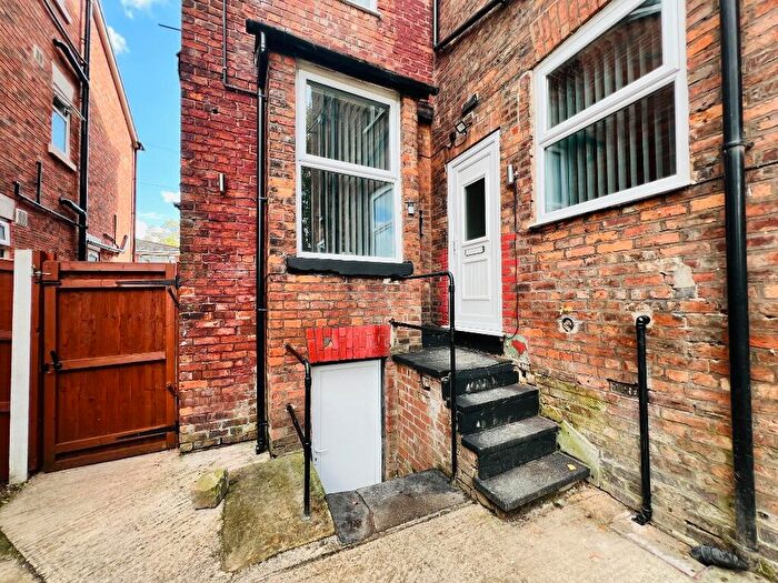 1 Bedroom Flat To Rent In Cromwell Road, Stretford, Manchester, M32