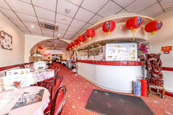 4 Bedroom Flat For Sale In Wrythe Lane, Carshalton, SM5