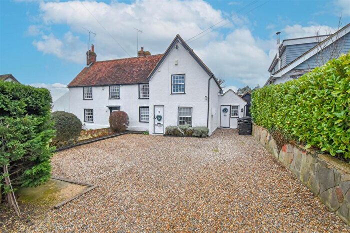 4 Bedroom Semi-Detached House For Sale In Ongar Road, Stondon Massey, Brentwood, CM15