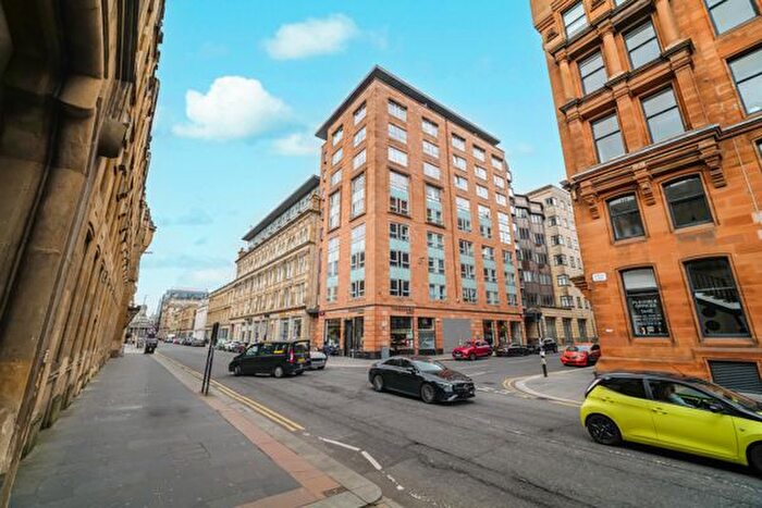 2 Bedroom Flat To Rent In Ingram Street, Glasgow, G1