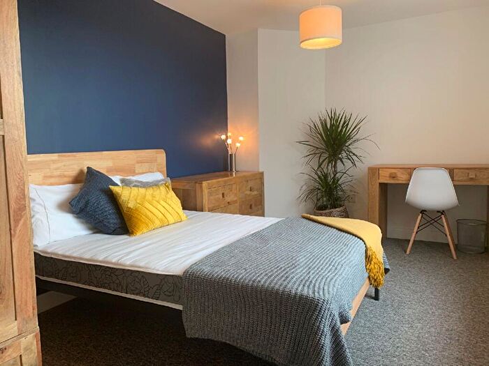 6 Bedroom House To Rent In Staple Hill Road, Fishponds, Bristol, Bristol, BS16