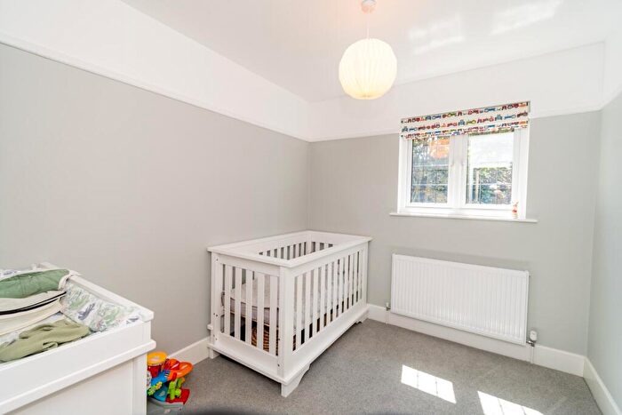 4 Bedroom Detached House For Sale In Bassett, Southampton, SO16