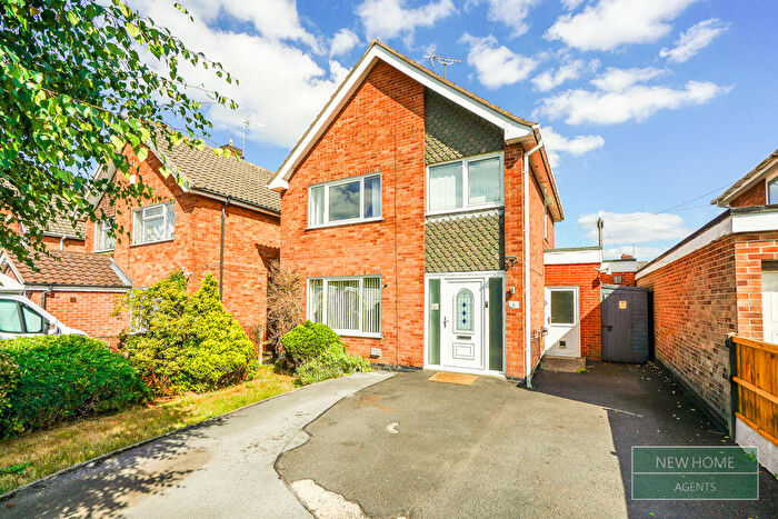 4 Bedroom Detached House For Sale In Carlton Close, Danesmoor, Chesterfield, S45