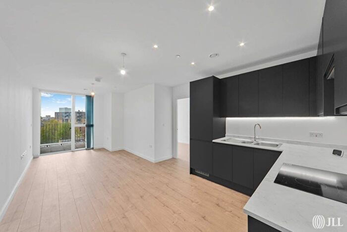 2 Bedroom Flat To Rent In New Kent Road, London, SE1