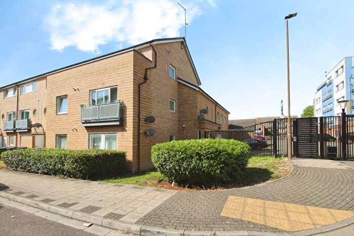 2 Bedroom Flat For Sale In Bailey Close, West Thamesmead, SE28