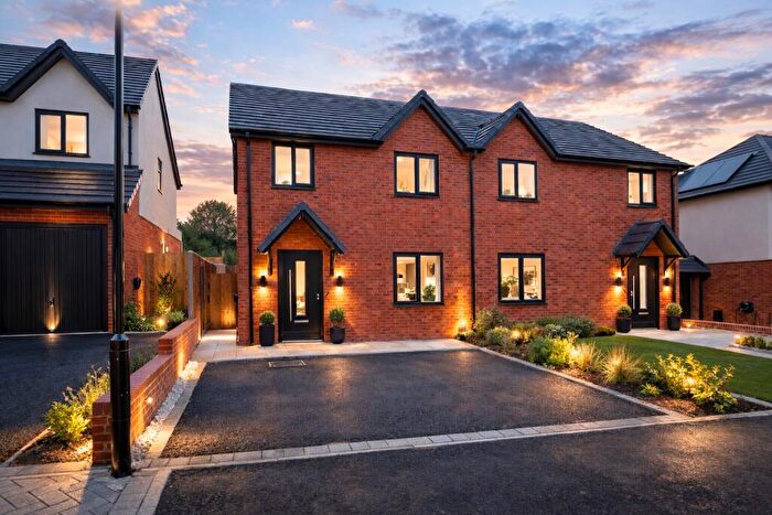 3 Bedroom Semi Detached House For Sale In Old Birmingham Road, Lickey End, Bromsgrove, B60