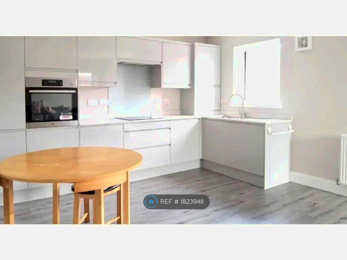 2 Bedroom Flat To Rent In Marne Street, Glasgow, G31