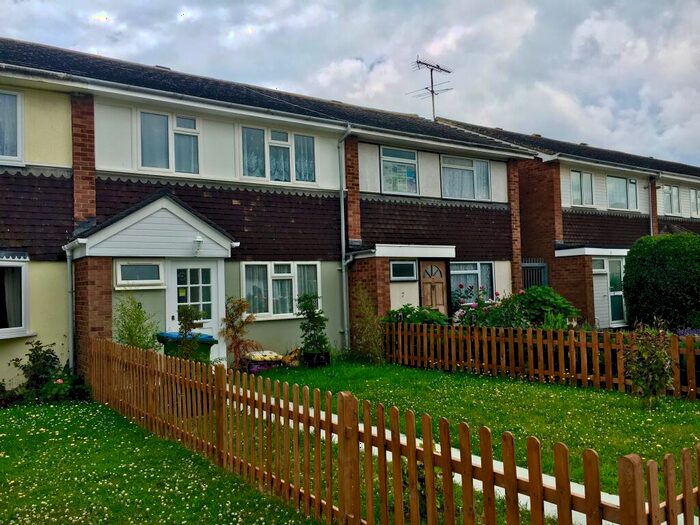 3 Bedroom Terraced House To Rent In Wheatcroft, Wick, BN17