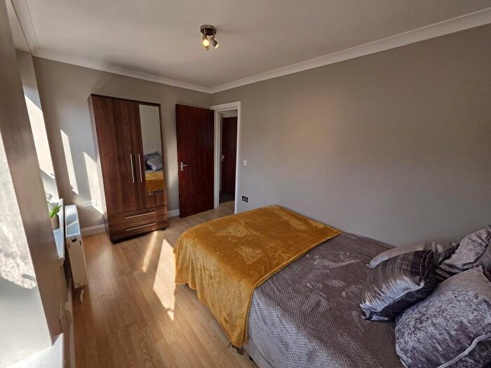 1 Bedroom Flat To Rent In Windsor Walk, Luton, Bedfordshire, LU1