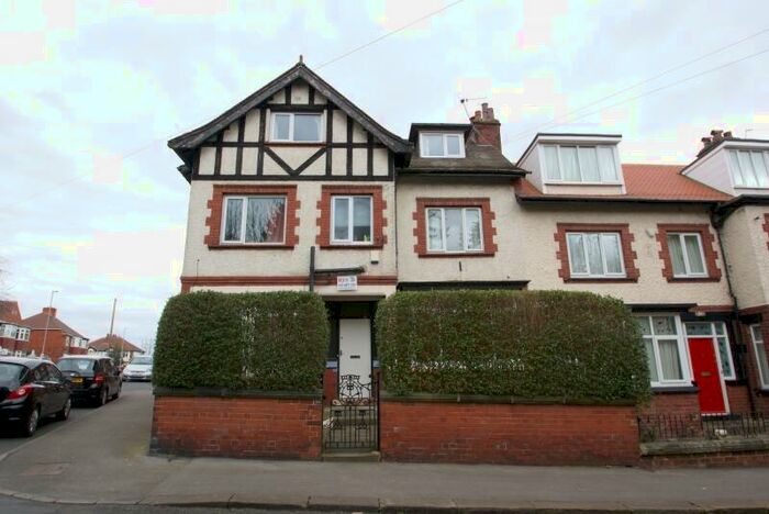 5 Bedroom End Of Terrace House To Rent In Rokeby Gardens, Headingley, Leeds, LS6