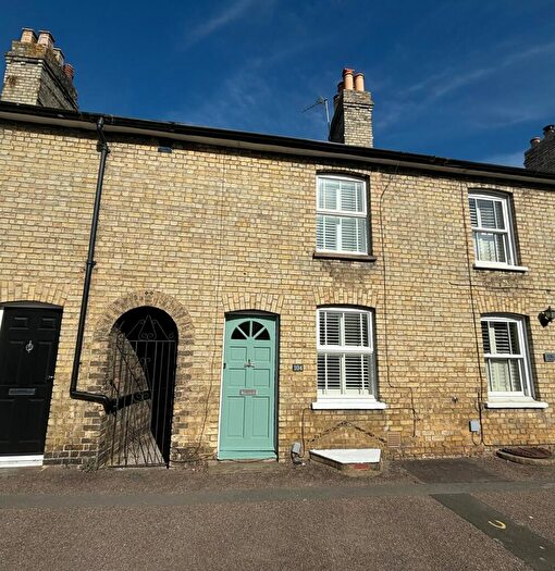 2 Bedroom Terraced House To Rent In Mill Road, Royston, SG8