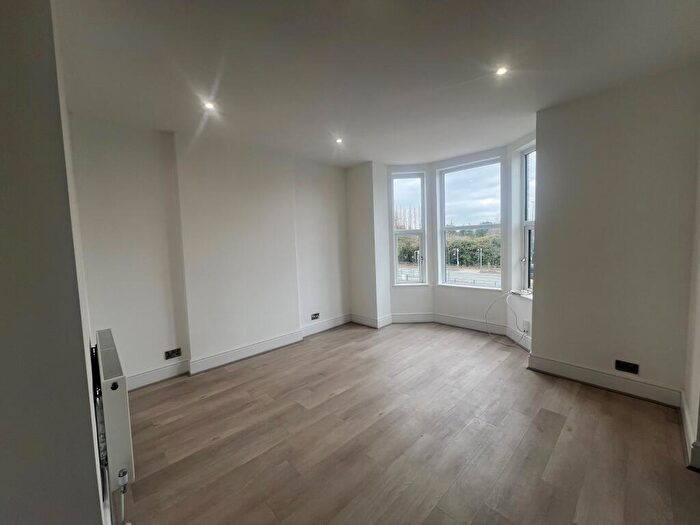 1 Bedroom Flat To Rent In Manchester Road, Denton, M34