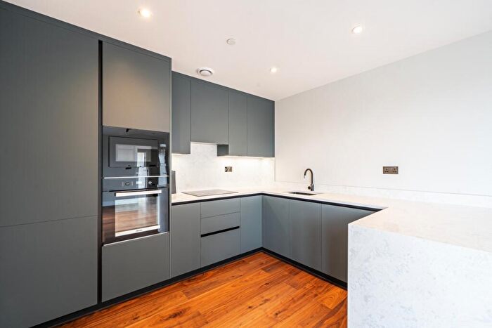 2 Bedroom Flat To Rent In Maygrove Road London, NW6