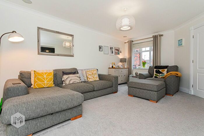 3 Bedroom Semi-Detached House For Sale In Hampson Avenue, Culcheth, Warrington, Cheshire, WA3 - Photo 4