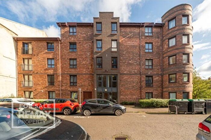 2 Bedroom Flat For Sale In Hermand Crescent, Slateford, Edinburgh, EH11