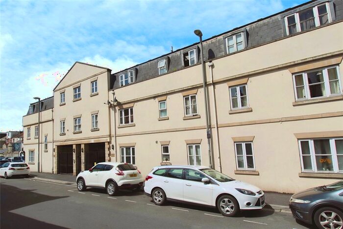 1 Bedroom Flat To Rent In Atlantic Court, Gloucester Mews, Weymouth, Dorset, DT4