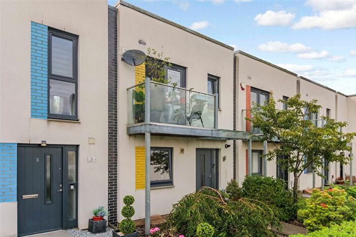 2 Bedroom Terraced House For Sale In Accord Avenue, Paisley, Renfrewshire, PA2