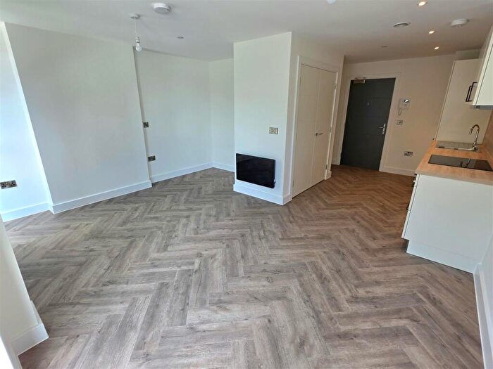 Studio To Rent In Weavers House, Castleward Boulevard, Derby, DE1