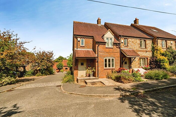 2 Bedroom End Of Terrace House For Sale In Hill Road, Lewknor, Watlington, OX49
