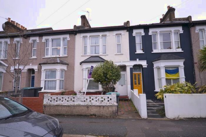 3 Bedroom Terraced House To Rent In Glenwood Road, Harringay, London, N15