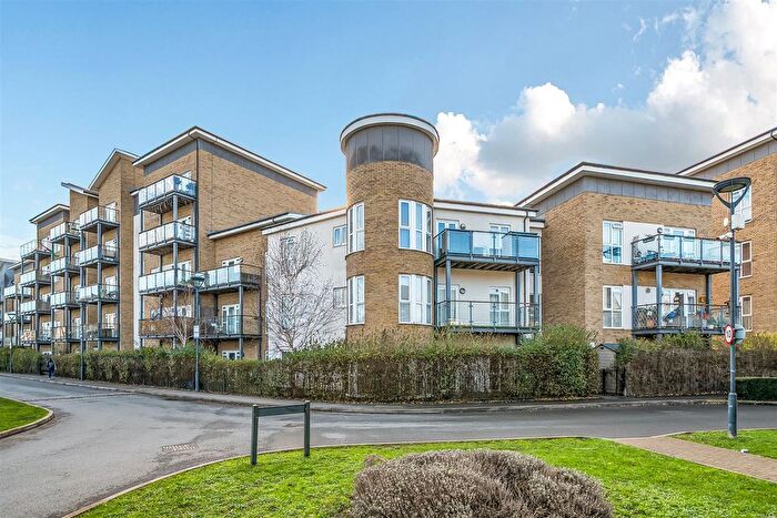 2 Bedroom Flat For Sale In Pennyroyal Drive, West Drayton, UB7