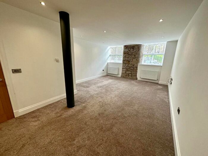 1 Bedroom Flat To Rent In Hammerton Street, Burnley, BB11