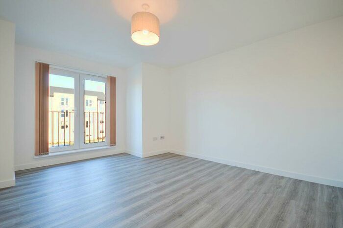 2 Bedroom Property To Rent In L &#; Pringle Drive, Edinburgh, EH16