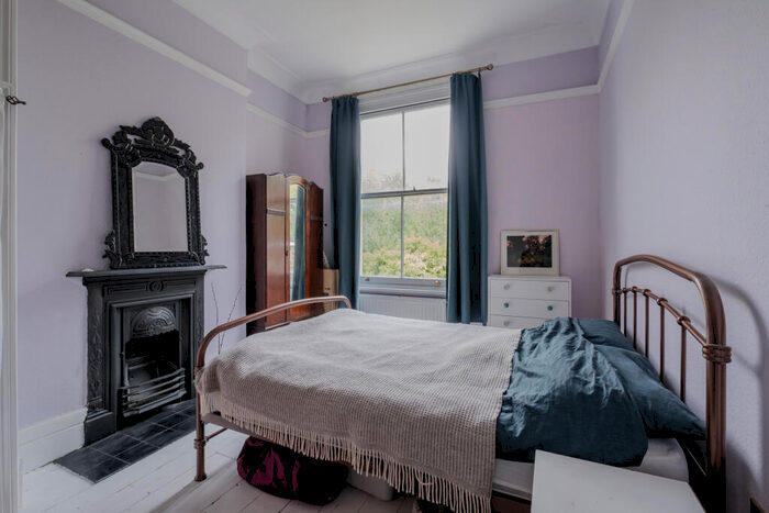 1 Bedroom Flat For Sale In Balham Park Road, London, SW12