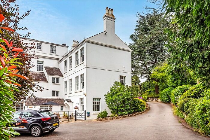 4 Bedroom Maisonette For Sale In Southlands Lane, Tandridge, Oxted, Surrey, RH8