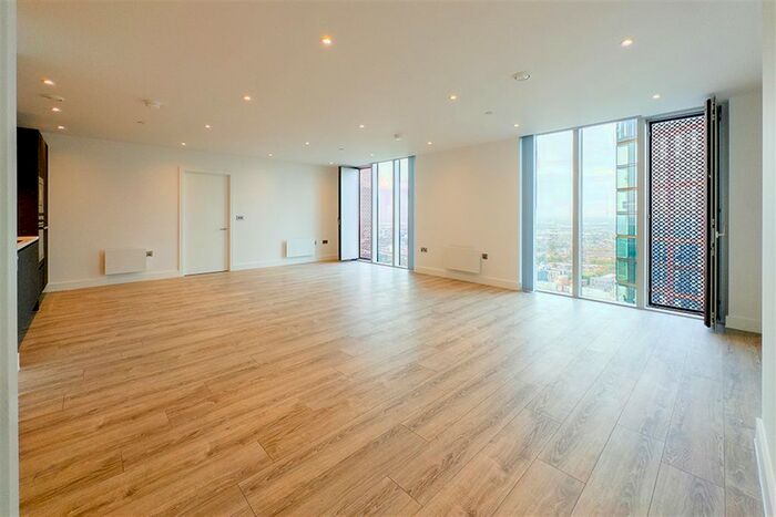 2 Bedroom Flat To Rent In Chester Road, Manchester, M15