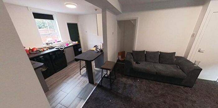 3 Bedroom House To Rent In Thornville Row, Leeds, LS6