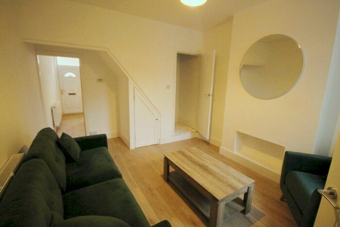 4 Bedroom Terraced House To Rent In Ivy Road, West End, Leicester, LE3